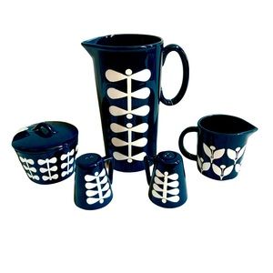 Spring Shop Julia Dark Blue & White Table Decor